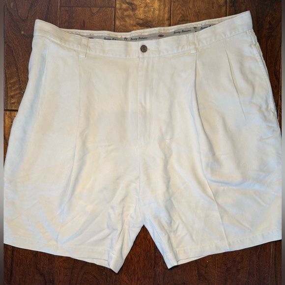 Tommy Bahama Shorts Men's Size 40 Cream 100% Silk Golf Dress Pleated Preppy Mens - Picture 1 of 9